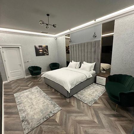 Hotel The Penthouse Vaslui Exterior foto