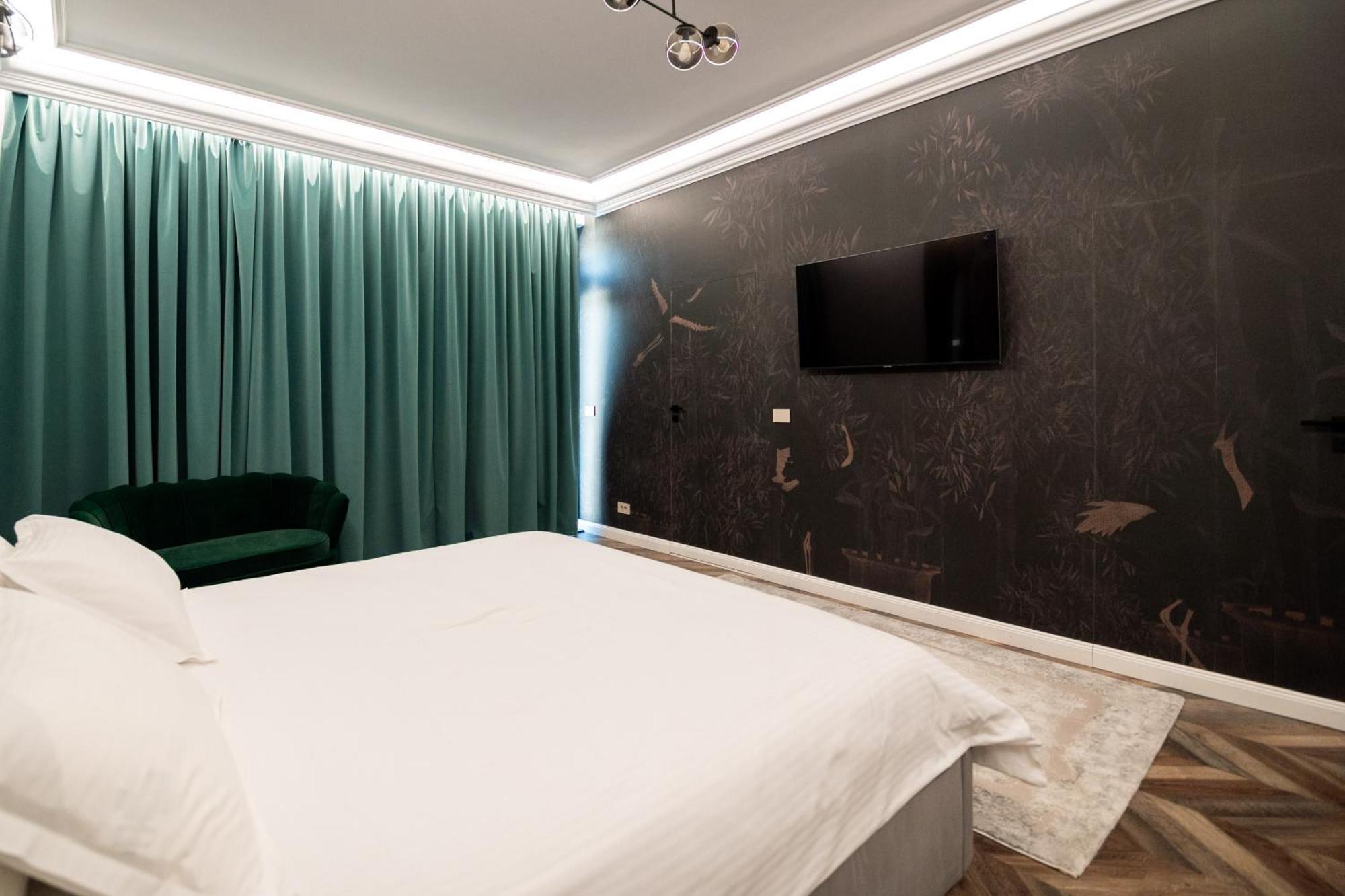 Hotel The Penthouse Vaslui Exterior foto